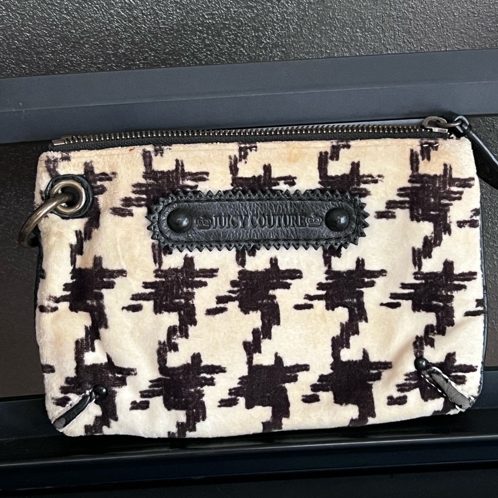 Juicy Couture vintage wristlet